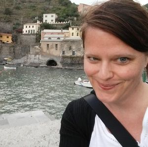 Meet your Posher, Elizabeth